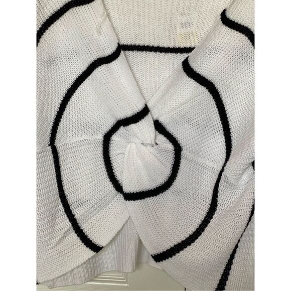 FULL CIRCLE TRENDS 1X 2-WAY WHITE/Black Stripe LONG SLEEVE SWEATER - Picture 5 of 10